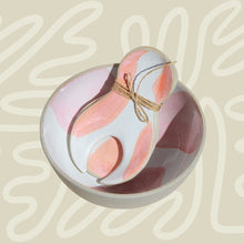 Load image into Gallery viewer, Salad Claws